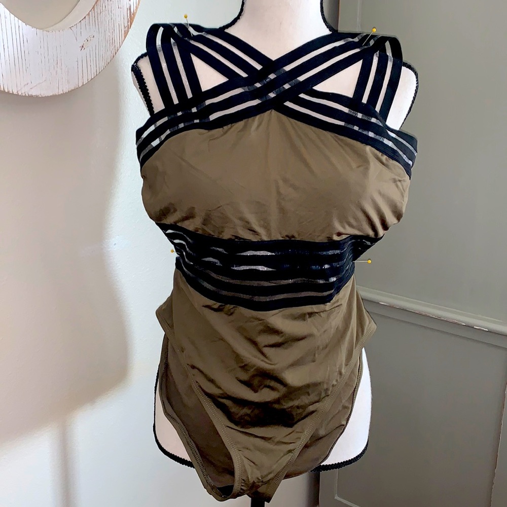 Onepiece Swimsuit/ bathing suit Green and Black